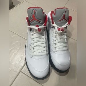 Jordan 5 Retro Fire Red 2013 - Size 9